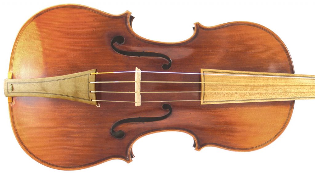 Барочная скрипка. Скрипка Барокко. Скрипка Барокко на белом фоне. Tailpiece Violin.